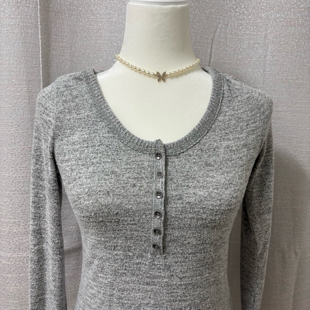 Abercrombie & Fitch Y2K Women’s  Gray Long Sleeve Top Size Small Preppy, 90s - Picture 4 of 12